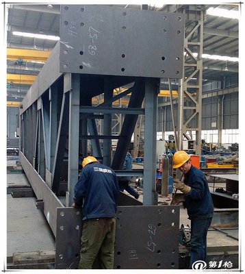 中国山东三维钢构-重钢钢柱钢构件加工出口国际